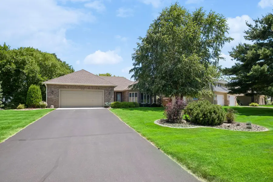 314 Wedgewood Drive, Mahtomedi, MN 55115 - #3