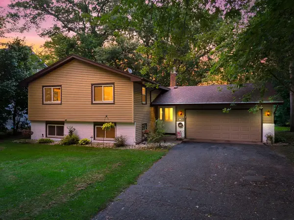 7989 Eastwood Road, Mounds View, MN 55112