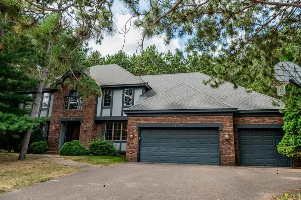 1820 Interlachen Alcove, Woodbury, MN 55125