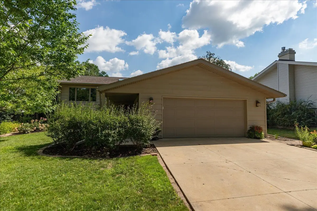 2524 25th Street Nw, Rochester, MN 55901 - #1