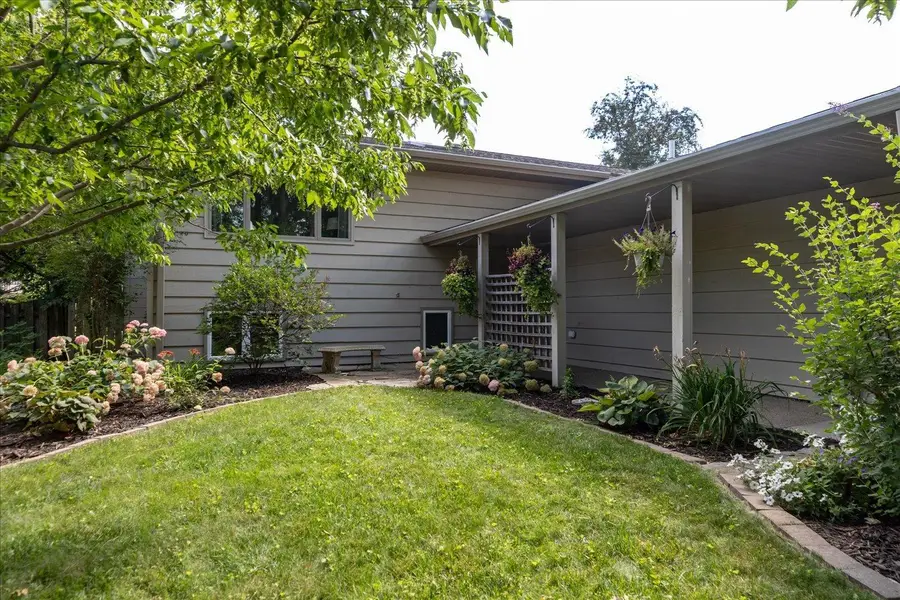 2524 25th Street Nw, Rochester, MN 55901 - #2