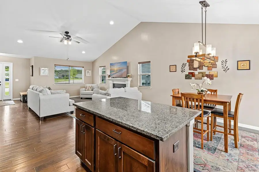 914 Prestwick Drive, Belle Plaine, MN 56011 - #2