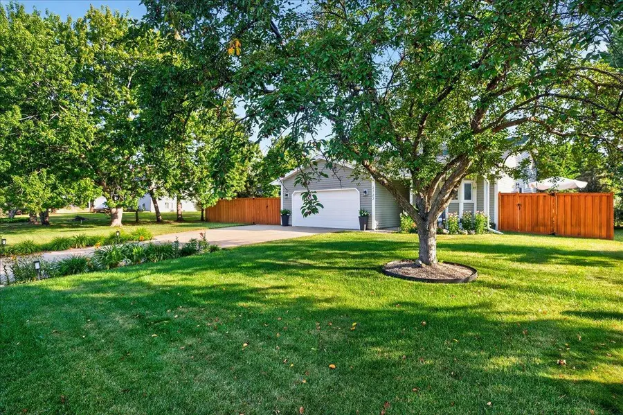 2722 94th Way, Brooklyn Park, MN 55444 - #3