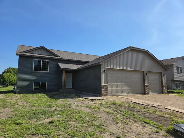 305 N Lane, Green Isle, MN 55338