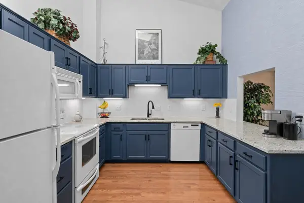 18258 Cascade Drive, Eden Prairie, MN 55347