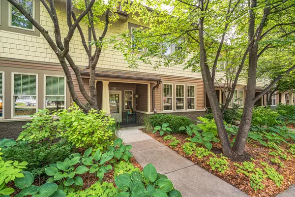 2108 Village Terrace, Bloomington, MN 55431