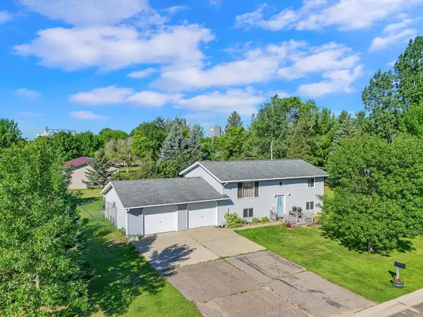 380 7th St Ne, Perham, MN 56573