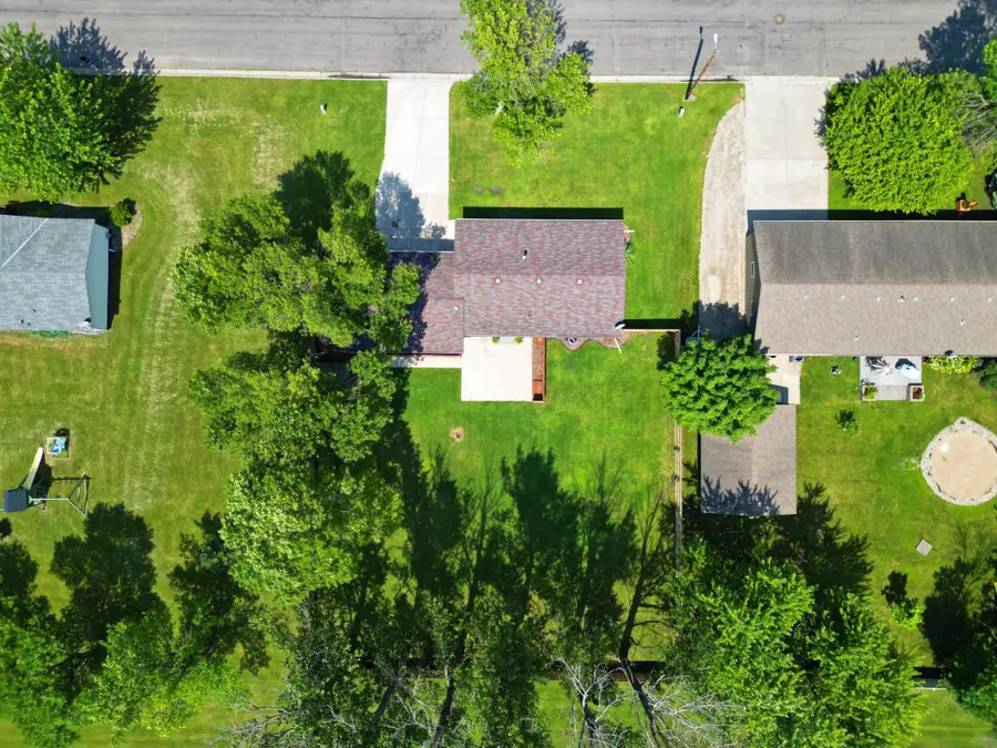 916 Birch Avenue W, Hector, MN 55342 - #2