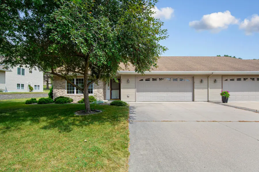 305 Tischler Avenue Se, Faribault, MN 55021 - #3