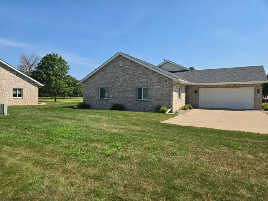 111 S West Street, Belle Plaine, MN 56011 - #3