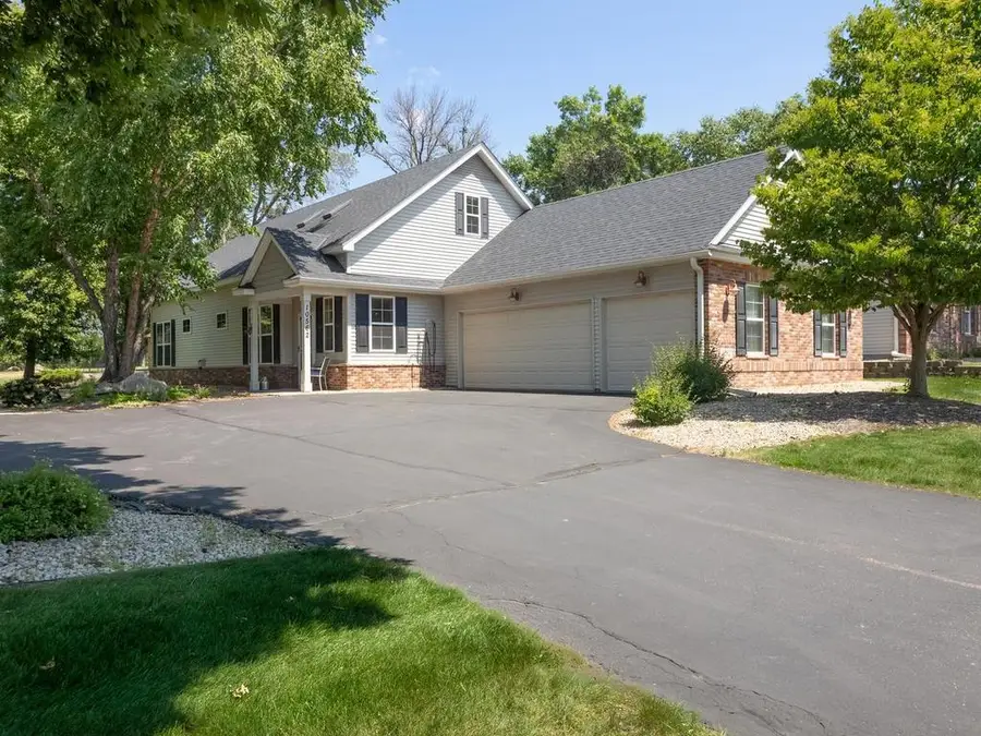 10562 Mississippi Circle N, Brooklyn Park, MN 55443 - #2