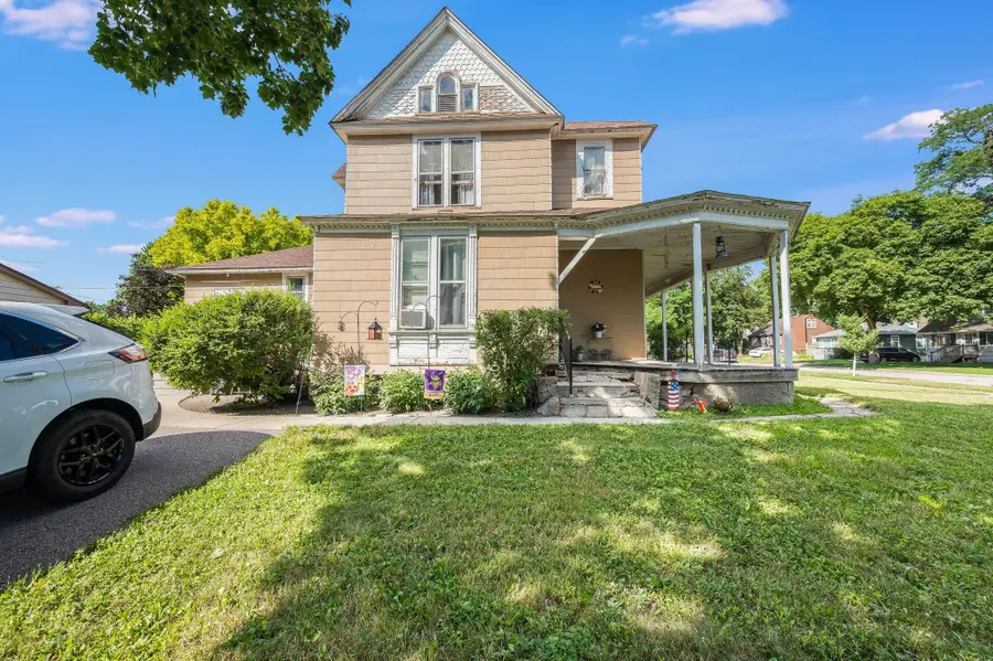 1404 N 5th Street, Mankato, MN 56001 - #3