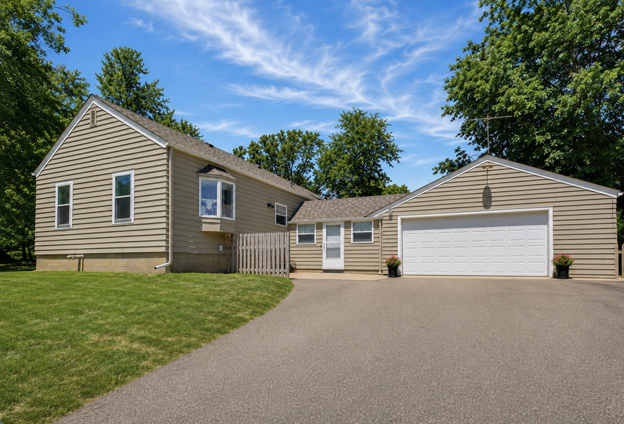 949 7th Avenue Sw, Faribault, MN 55021 - #2