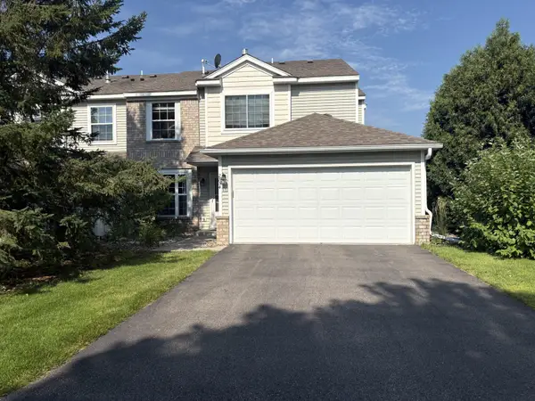 2754 Wagon Wheel Trail, Chaska, MN 55318