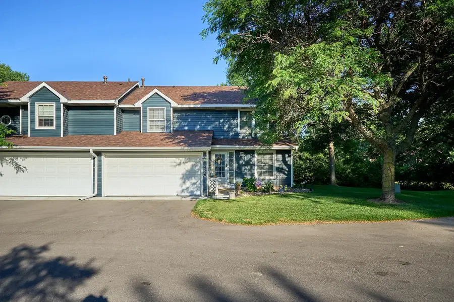 2327 Grange Avenue N, Oakdale, MN 55128 - #2