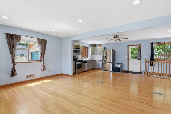 9440 Park Avenue S, Bloomington, MN 55420
