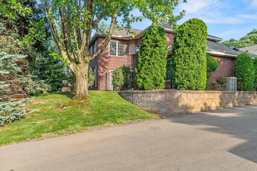 1518 Hunter Hill Road, Hudson, WI 54016 - #3