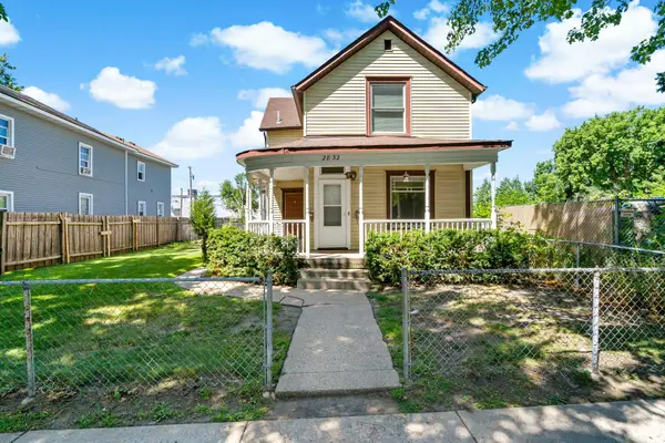 2832 27th Avenue S, Minneapolis, MN 55406