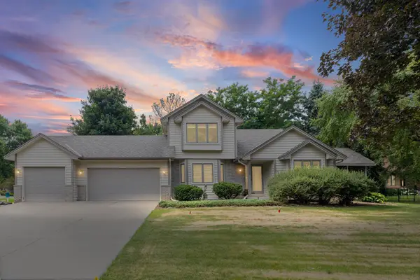 8925 Ashley Terrace, Brooklyn Park, MN 55443