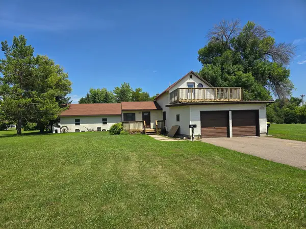 604 E Willow Avenue, Olivia, MN 56277
