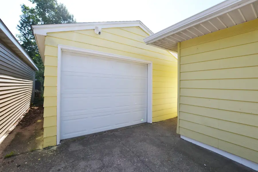 806 5th Street Ne, Staples, MN 56479 - #2