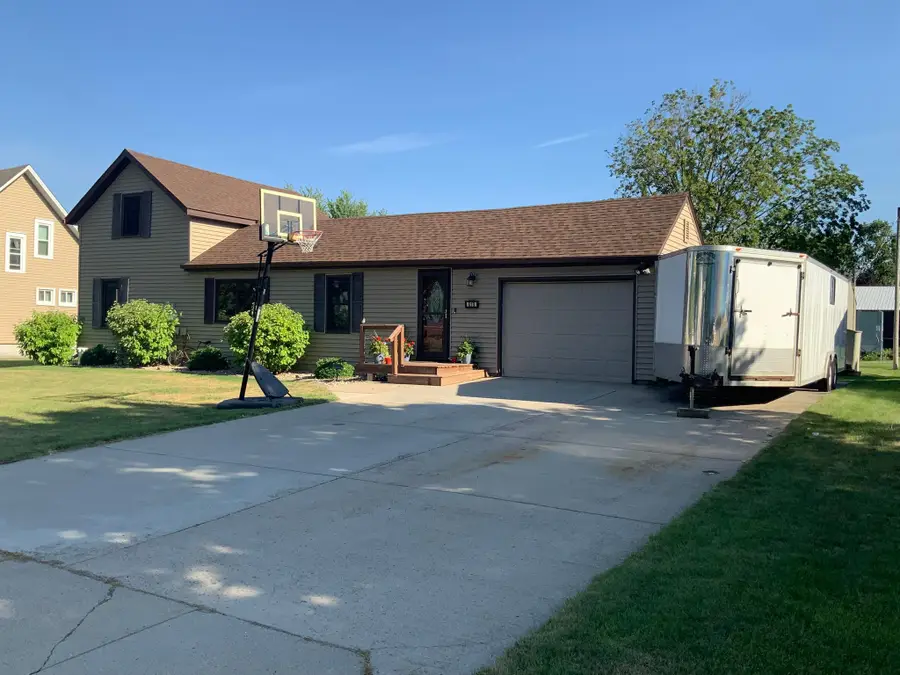 819 5th Street, Nicollet, MN 56074 - #2