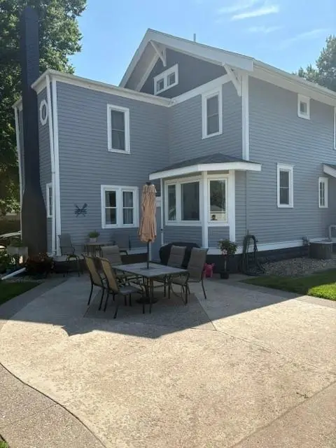 1345 6th Avenue N, Windom, MN 56101 - #3