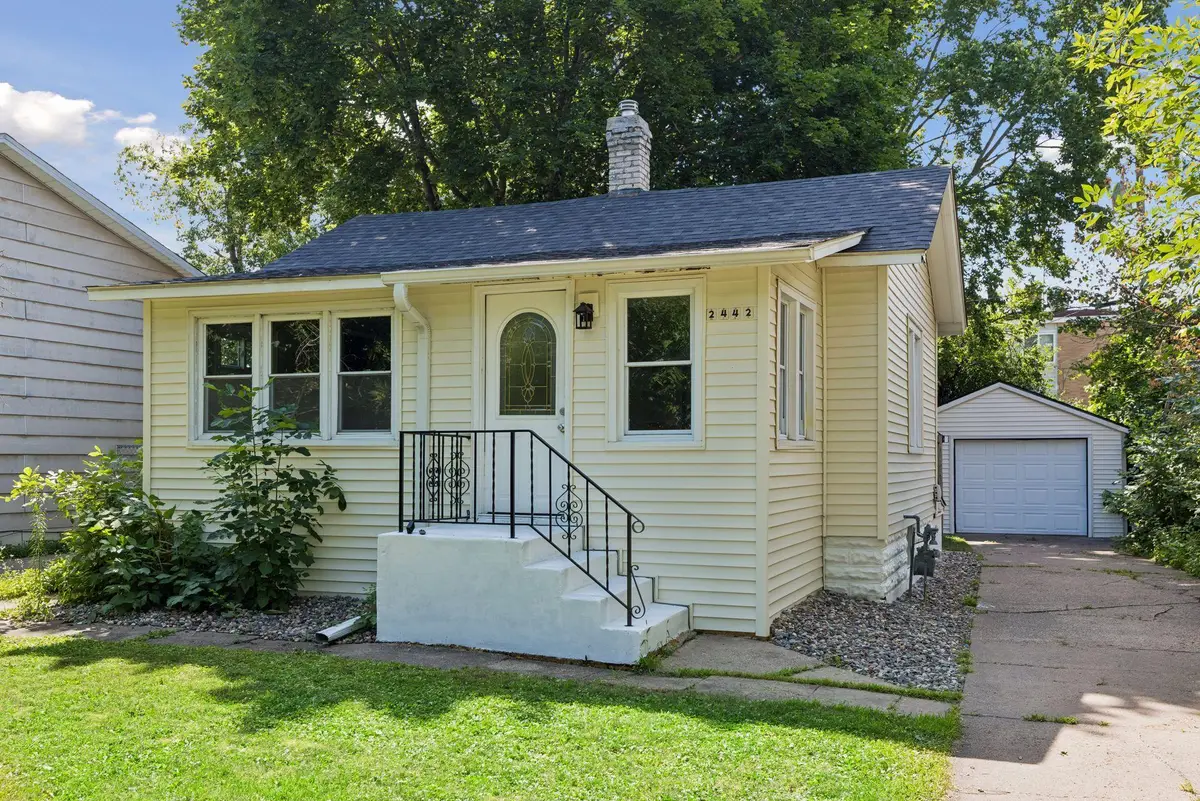 2442 Stewart Avenue, Saint Paul, MN 55116 - #1