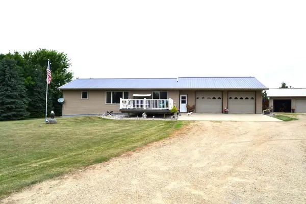 1544 Dickson Drive, Hendricks, MN 56136