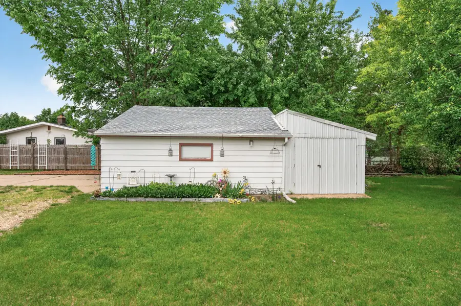 1283 Burke Avenue E, Maplewood, MN 55109 - #2