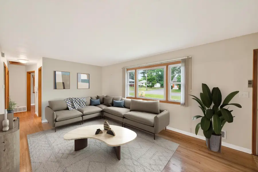 1283 Burke Avenue E, Maplewood, MN 55109 - #3