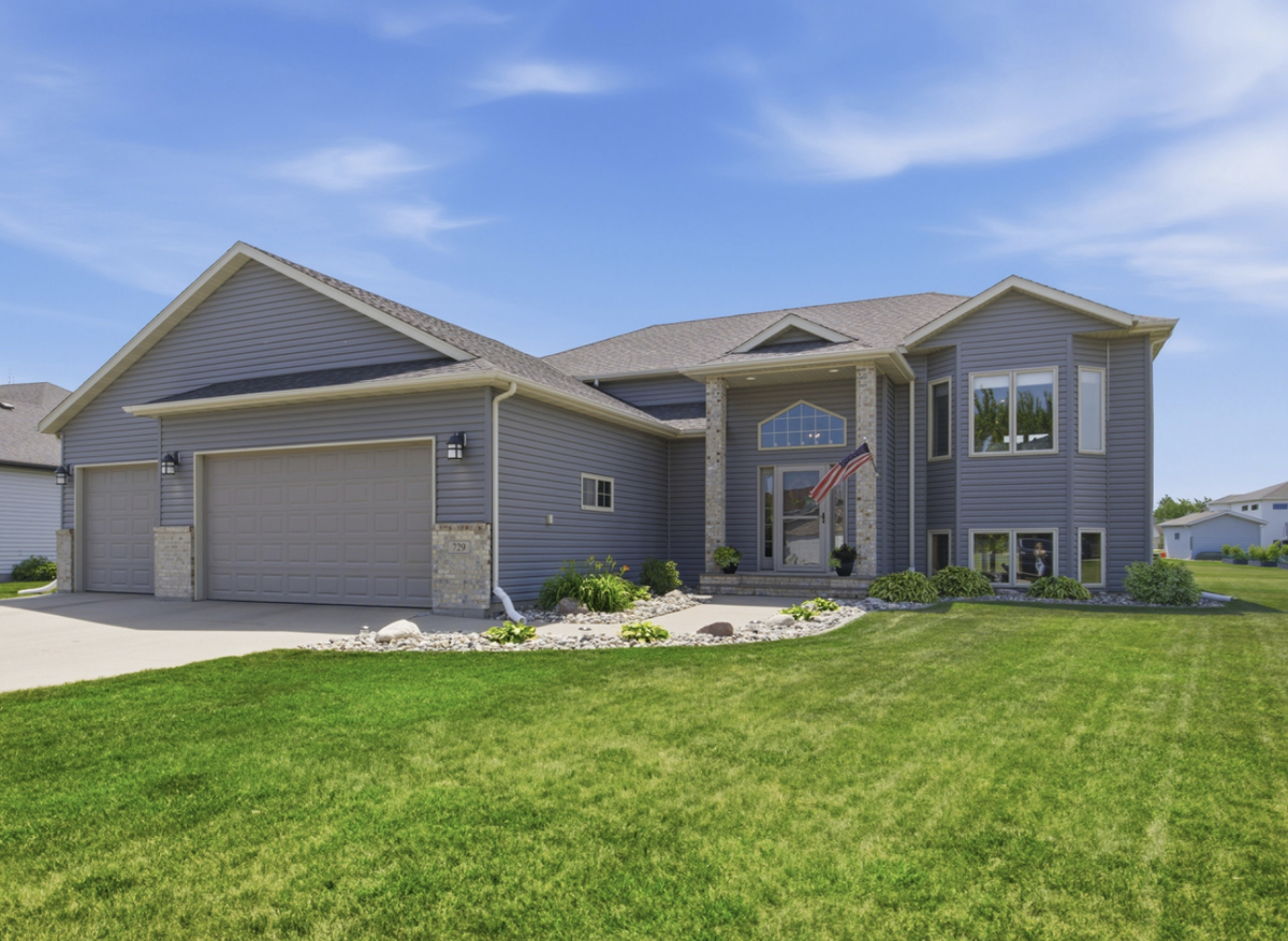 729 36th Avenue W, West Fargo, ND 58078 - #1