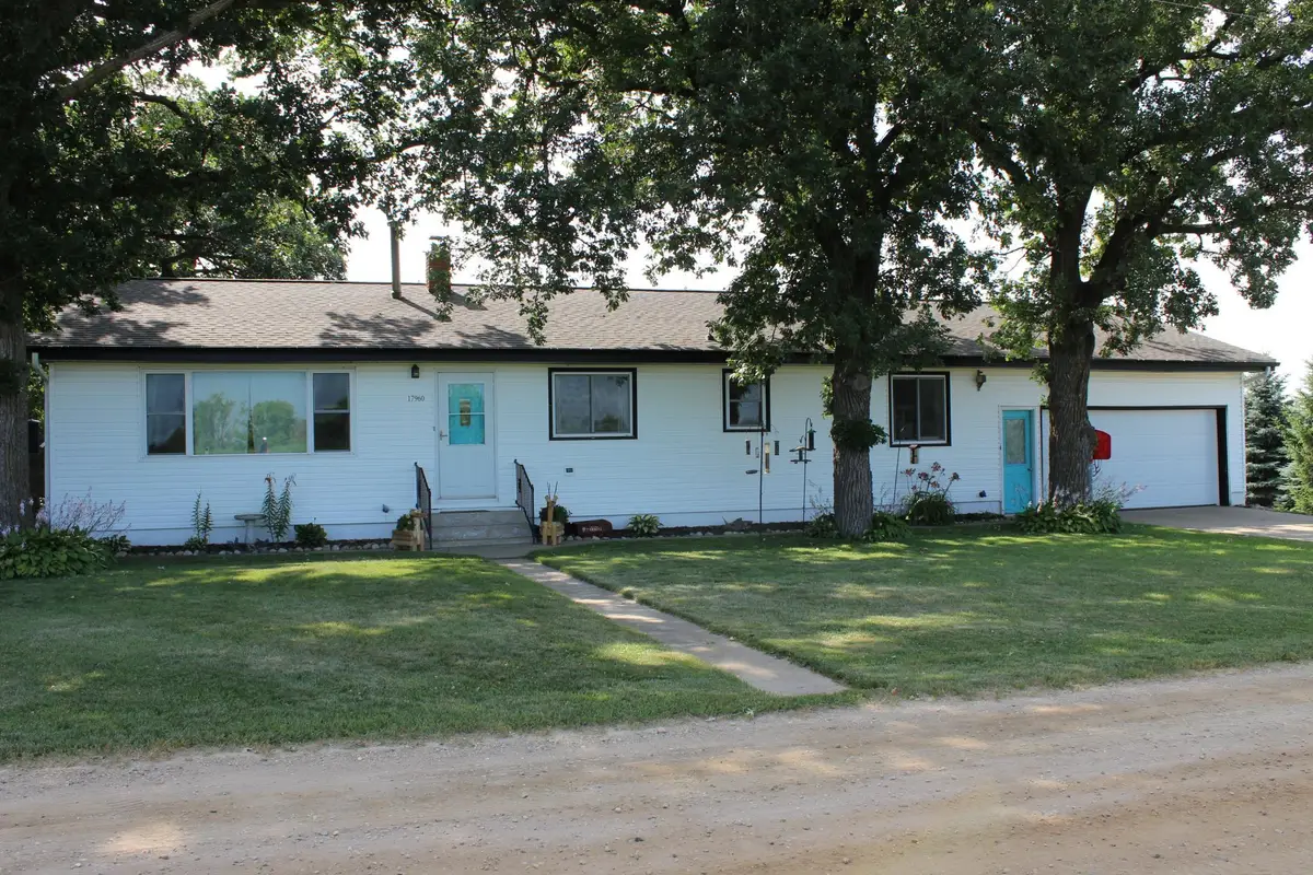 17960 Aaron Heights Nw, Evansville, MN 56326 - #1