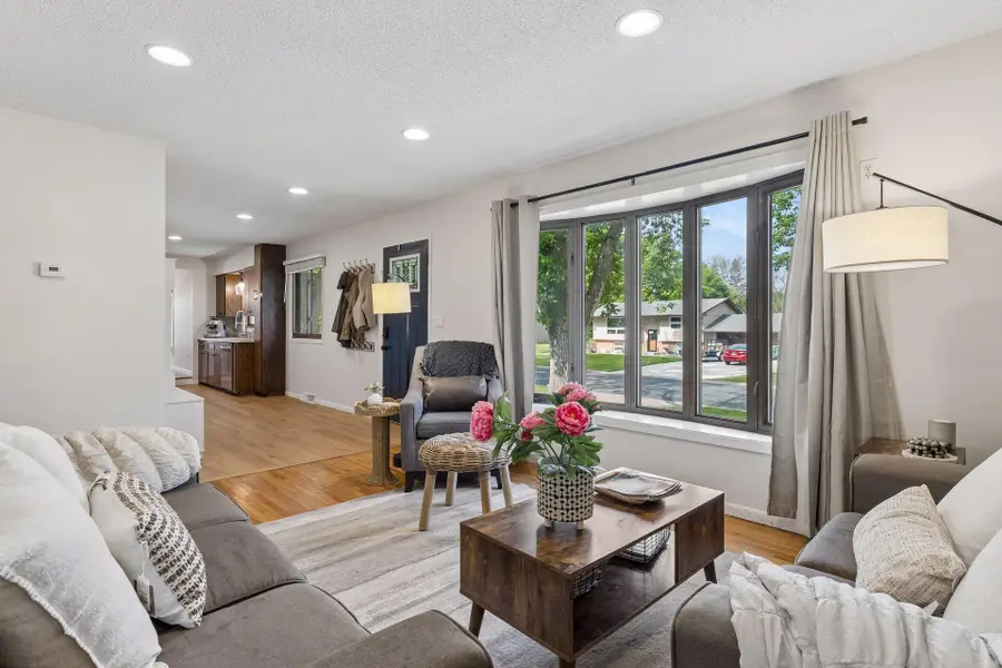 6631 Oakwood Street, Rockford, MN 55373 - #3