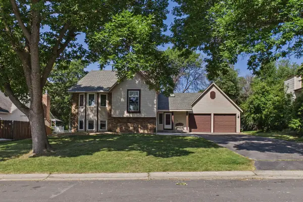 9137 Polaris Lane N, Maple Grove, MN 55369