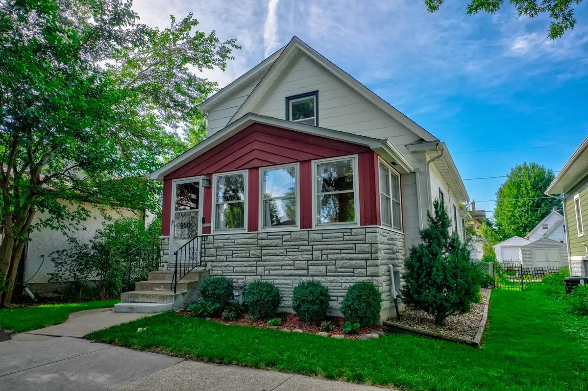 950 Juno Avenue, Saint Paul, MN 55102 - #1