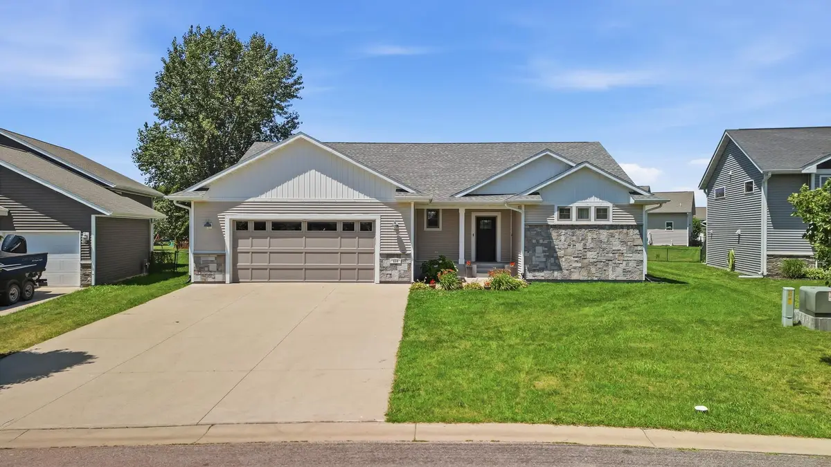 820 Fieldcrest Drive, Mankato, MN 56001 - #1