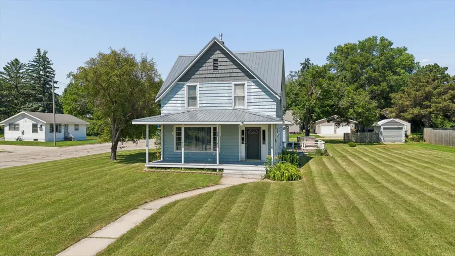 210 W 7th Street, Starbuck, MN 56381 - #3
