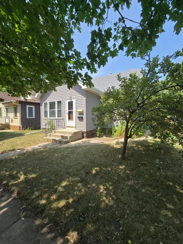 1521 Garfield Court, Saint Cloud, MN 56301