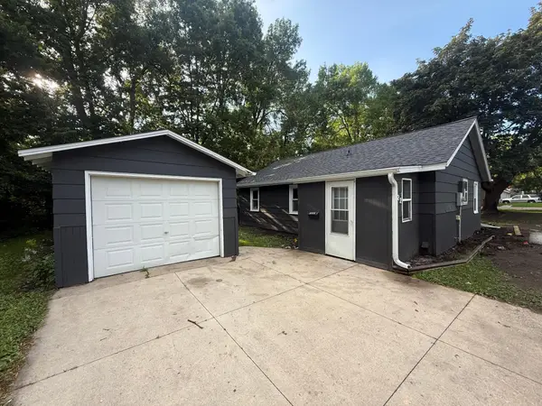 722 11th Street Nw, Willmar, MN 56201