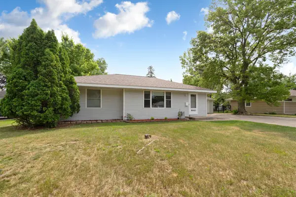 9043 13th Avenue S, Bloomington, MN 55425