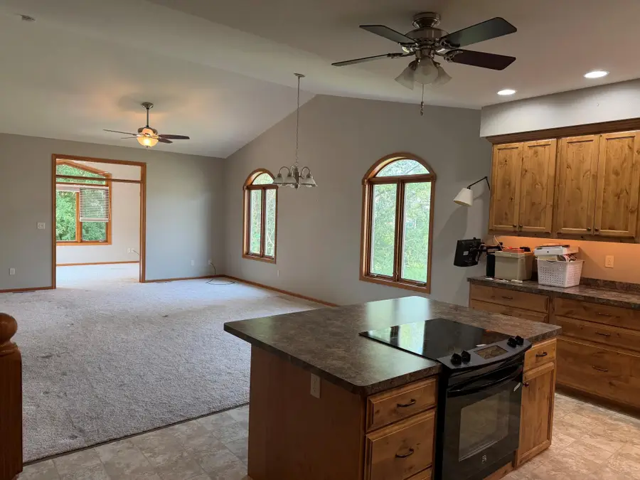 196 Janet Marie Lane, Winona, MN 55987 - #3