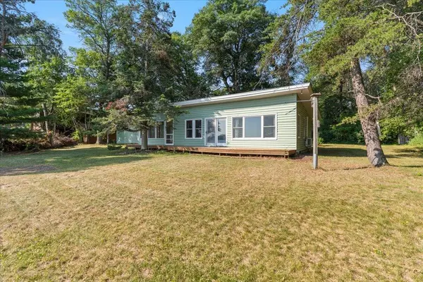11848 Lougee Lake Road, Merrifield, MN 56465