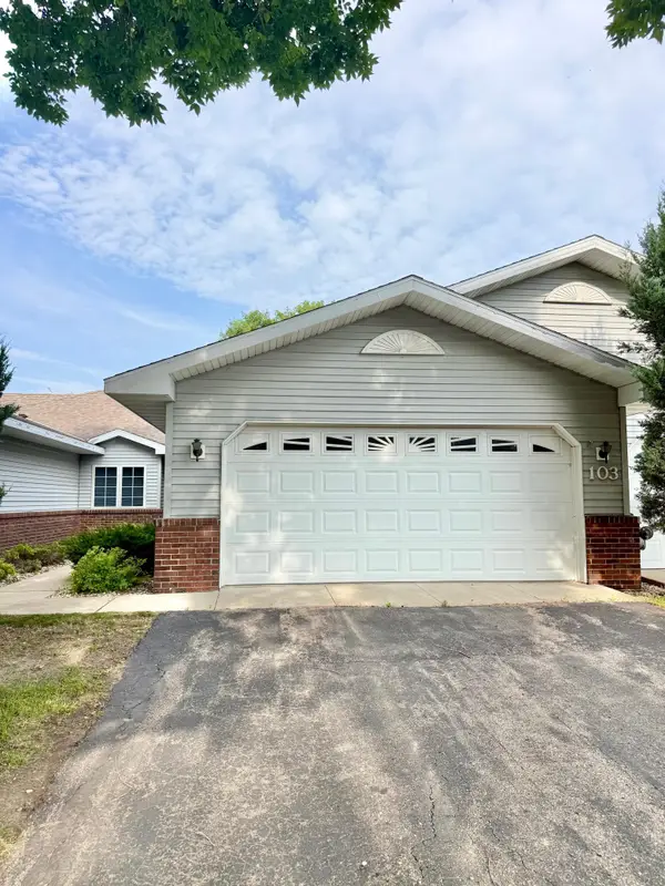 103 Raven Court, Mankato, MN 56001