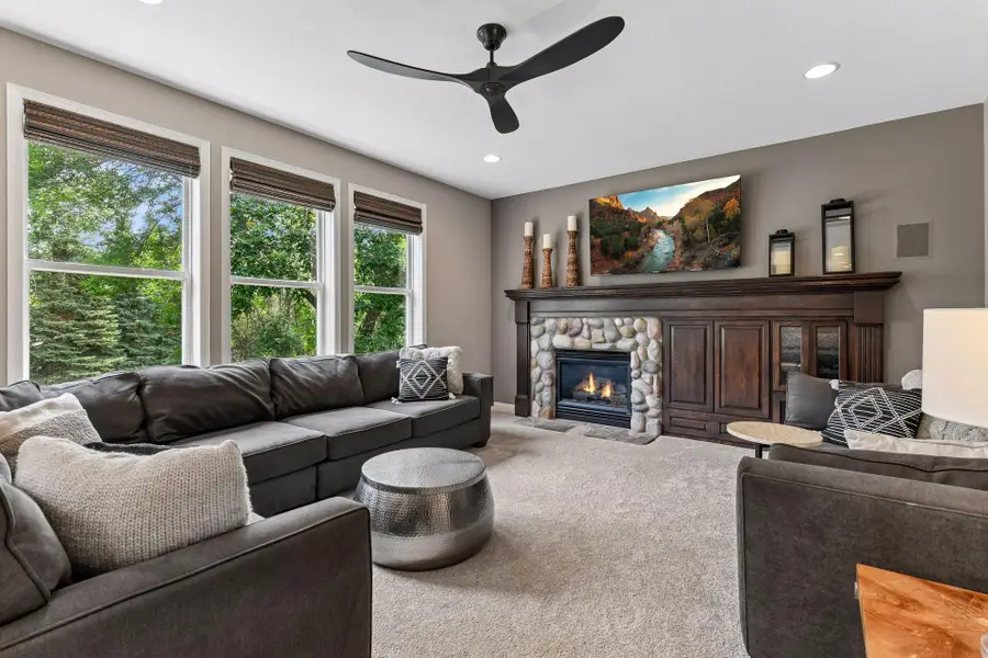 9113 Sunnyvale Drive, Chanhassen, MN 55317 - #2