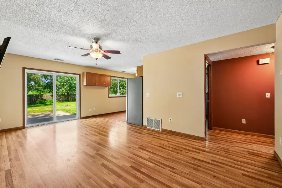 2586 Ann Drive, Shakopee, MN 55379 - #3