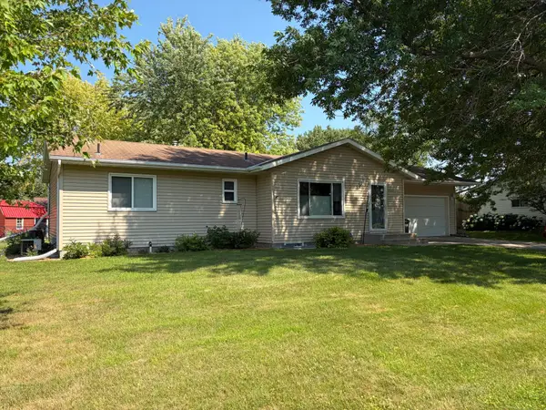 2201 23rd Street Ne, Willmar, MN 56201