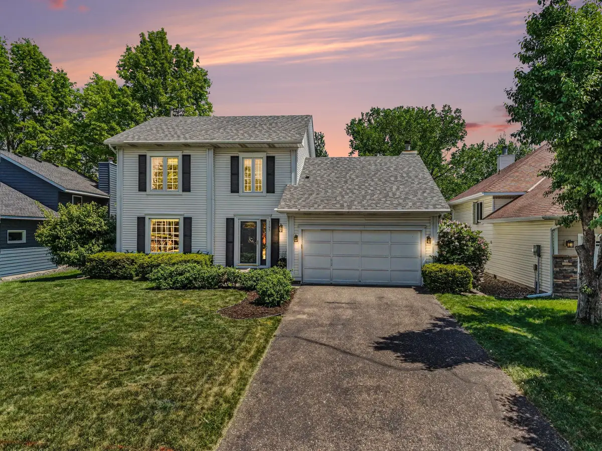 1195 Silverwood Road, Woodbury, MN 55125 - #1