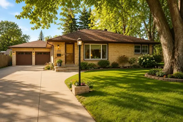 3632 Roosevelt Street Ne, Saint Anthony, MN 55418