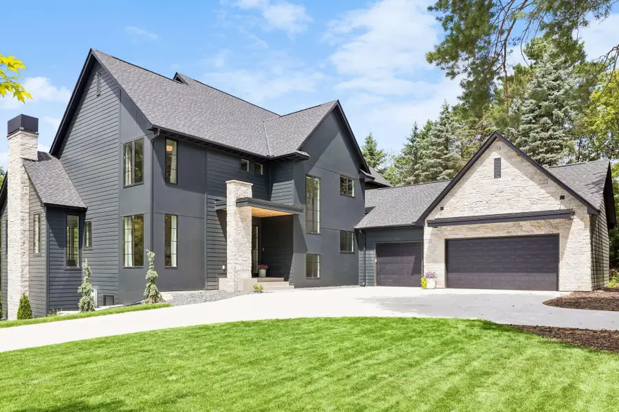 2980 Washta Bay Court, Chanhassen, MN 55331 - #2